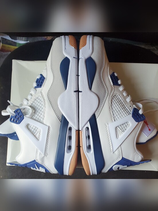 Nike SB x Air Jordan 4 Retro Navy Blue. Size 8.5 main image 11